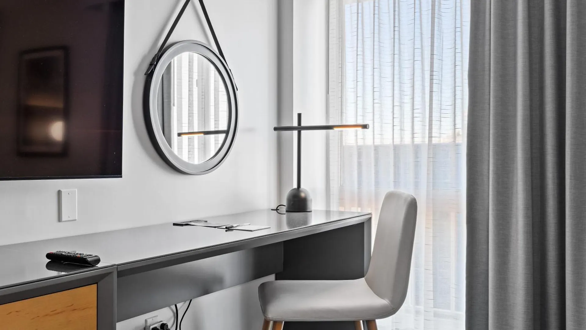 Hotel Doubletree By Hilton New York Jfk Airport