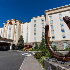 Hampton & Staten Island Hotel